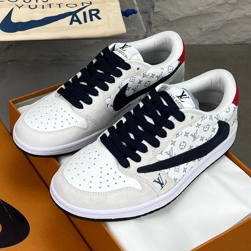 Nike SB Dunk Low x Louis Vuitton Sneakers 나이키 SB 덩크 로우 루이비통 스니커즈