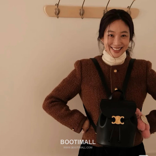 Celine Bonnie Triomphe Flap 118703 Italian Cowhide Backpack 셀린느 보니 트리옹프 플랩 118703 이탈리아 소가죽 백팩 25cm