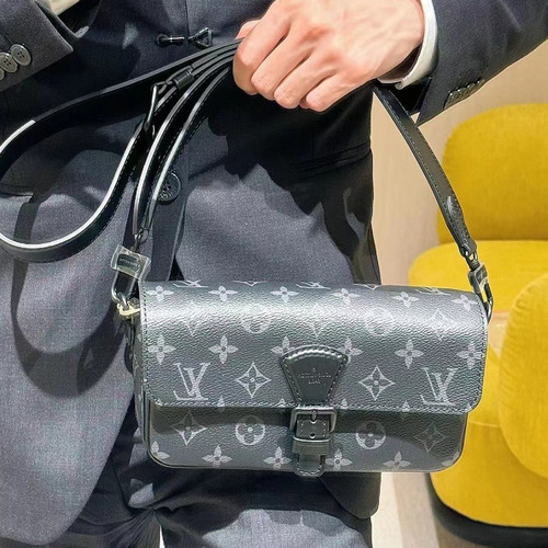 Louis Vuitton Montsouris Mini Monogram Eclipse Canvas Backpack M83567 루이비통 몽수리 미니 모노그램 이클립스 백팩 22cm