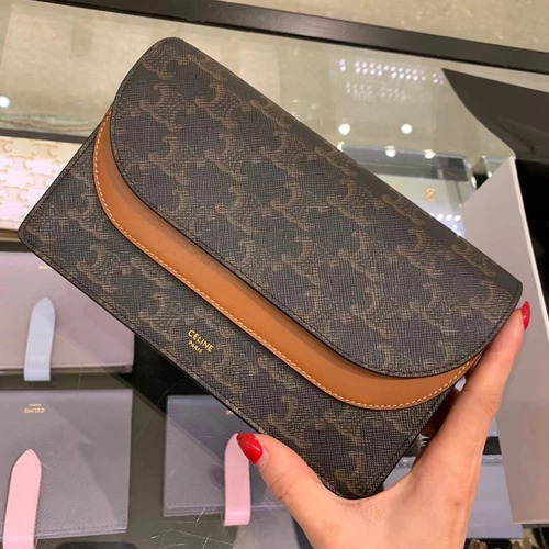 CELINE Wallet On Chain Calfskin Leather Crossbody Bag 10D852 셀린느 월렛 온 체인 카프스킨 크로스백 20cm