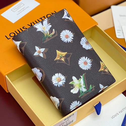 Louis Vuitton Passport Cover M27548 Monogram Floral Coated Canvas Passport Holder 루이비통 패스포트 커버 모노그램 플로럴 코팅 캔버스 여권지갑 14cm