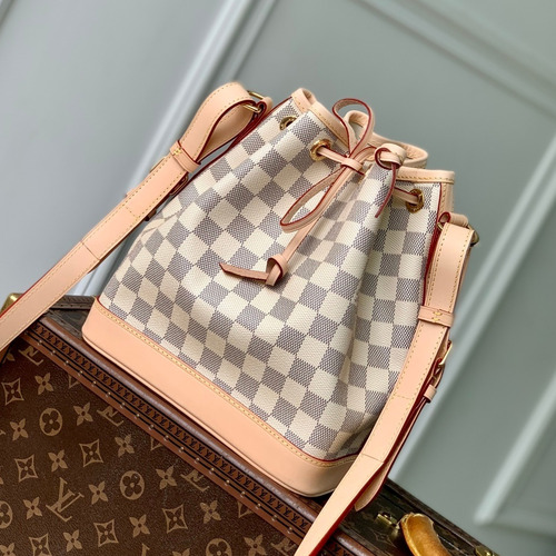 Louis Vuitton Noé BB N40594 Damier Azur Coated Canvas Bucket Bag 루이비통 노에 BB 다미에 아주르 코팅 캔버스 버킷백 22cm