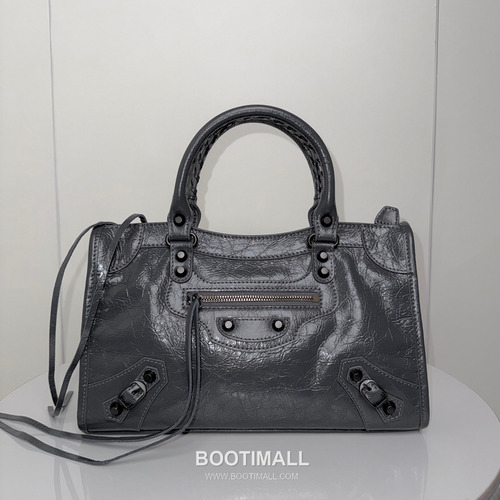 Balenciaga Le City Cracked Lambskin Medium Motorcycle Bag B0088 발렌시아가 르 시티 크랙 램스킨 미디엄 모터사이클 숄더백 30cm