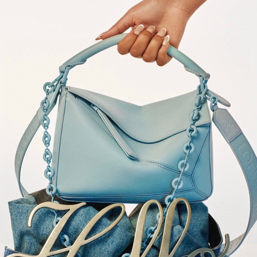 Loewe Puzzle Satin Calfskin Leather Mini Shoulder Bag ID10173 B 로에베 퍼즐 새틴 카프스킨 레더 미니 숄더 크로스백 18cm