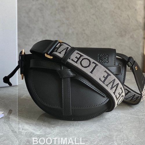 Loewe Mini Gate Dual Calfskin Leather Embroidered Strap Shoulder Bag 10121 로에베 미니 게이트 듀얼 카프스킨 자수 스트랩 숄더 크로스백 21cm