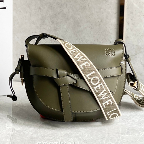 Loewe Gate Dual Calfskin Leather Embroidered Strap Shoulder Bag 10183 로에베 게이트 듀얼 카프스킨 자수 스트랩 숄더 크로스백 25cm
