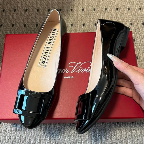 Roger Vivier Belle Vivier Patent Leather Metal Buckle Ballet Flats 로저 비비에 벨 비비에 페이턴트 레더 메탈 버클 발레 플랫 슈즈