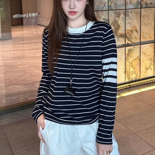 Thom Browne SS26 Four-Bar Stripe Wool Knit Sweater 톰브라운 사선 스트라이프 울 니트 스웨터