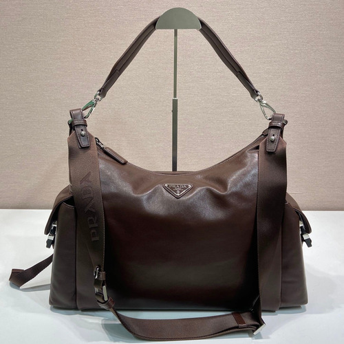 Prada Explore Calfskin Hobo Bag with Multi Pocket Strap Detail 프라다 익스플로어 카프스킨 멀티포켓 스트랩 호보백 2VH204 43cm