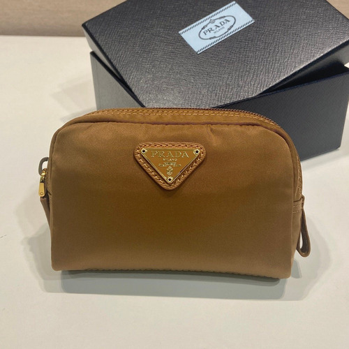 Prada Re-Nylon Mini Pouch Clutch Bag with Zip Closure Detail 프라다 리나일론 지퍼 클로저 미니 파우치 클러치백 1NA339 12cm