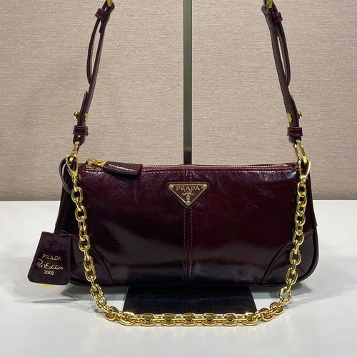 Prada Leather Hobo Shoulder Bag with Chain Handle and Triangle Logo Detail 프라다 레더 체인 핸들 트라이앵글 로고 호보 숄더백 1BC221 26cm