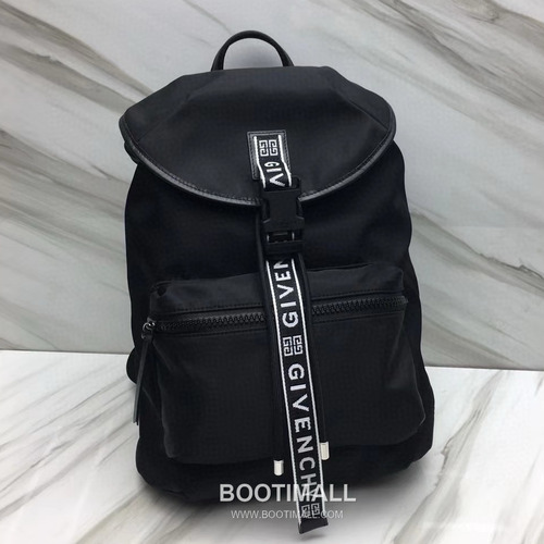 Givenchy Nylon Canvas Backpack with Calfskin Trim and Drawstring Closure Detail 지방시 나일론 캔버스 카프스킨 트림 드로우스트링 백팩 29913-2 30cm