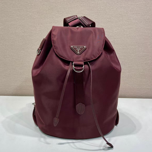 Prada Re-Nylon Backpack with Saffiano Leather Trim and Minimal Strap Design 프라다 리나일론 사피아노 가죽 트림 미니멀 스트랩 백팩 1BZ0197 25cm