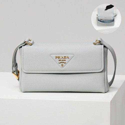 Prada Grain Leather Shoulder Bag with Metal Letter Logo Detail 프라다 그레인 가죽 숄더백 메탈 레터 로고 디테일 1BN022 26cm