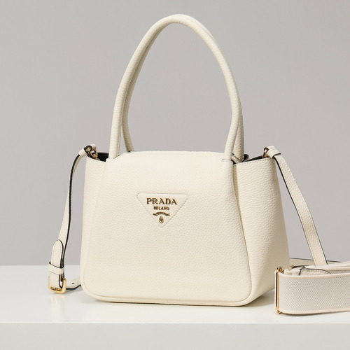 Prada Textured Leather Shoulder Bag with Dual Strap Zip Closure and Metal Logo Detail 프라다 텍스처드 레더 숄더백 듀얼 스트랩 지퍼 클로저 메탈 로고 디테일 1BC145 23cm