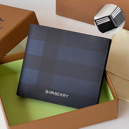 Burberry London Check Grained Calfskin Compact Bi-Fold Wallet with B Logo Detail 버버리 런던 체크 그레인 송아지 가죽 컴팩트 반지갑 B 로고 823128 11cm