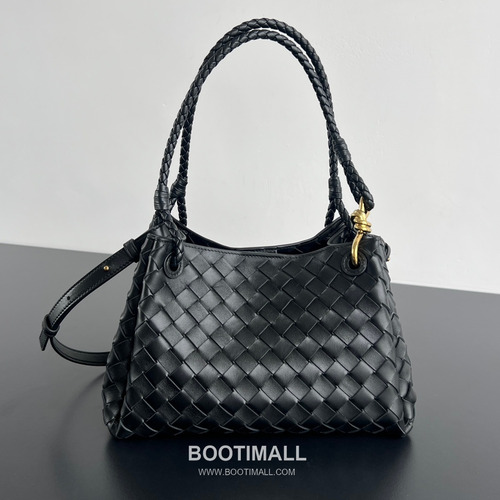 Bottega Veneta Andiamo Intrecciato Leather Parachute Shoulder Bag with Brass Knot Detail 보테가베네타 안디아모 인트레치아토 가죽 파라슈트 숄더백 황동 매듭 29.5cm