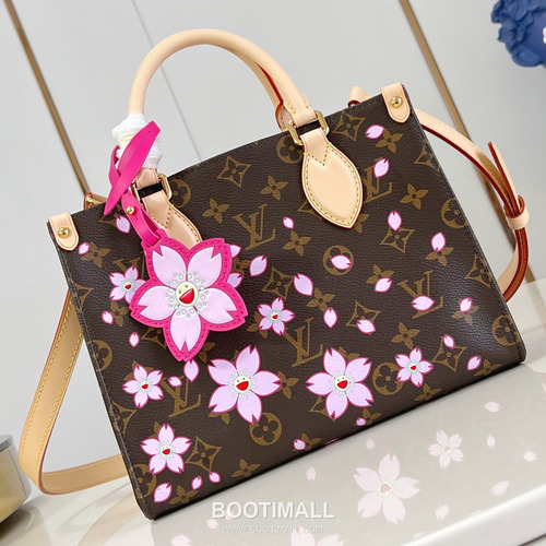 Louis Vuitton OnTheGo PM Monogram Canvas Tote Bag with Cherry Blossom Charm Detail 루이비통 온더고 PM 모노그램 캔버스 토트백 M13269 25cm