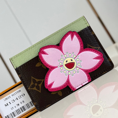 Louis Vuitton Monogram Canvas Card Holder with Cherry Blossom Contrast Detail 루이비통 모노그램 캔버스 카드홀더 M13429 11cm