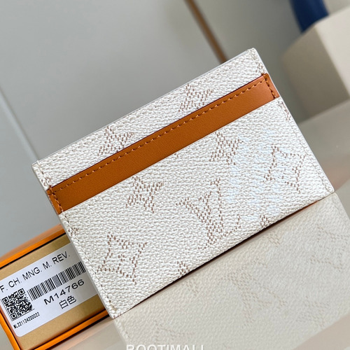 Louis Vuitton Monogram Eclipse Canvas Card Holder with Slot Pocket Detail 루이비통 모노그램 이클립스 캔버스 카드홀더 M14766 11cm