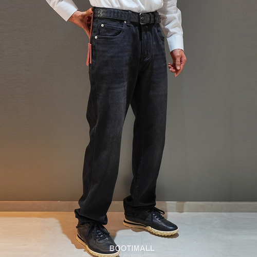 Loro Piana 2026 SS Cotton Blend Denim Pants with Washed Finish 로로피아나 2026 SS 코튼 혼방 데님 팬츠 워싱 가공