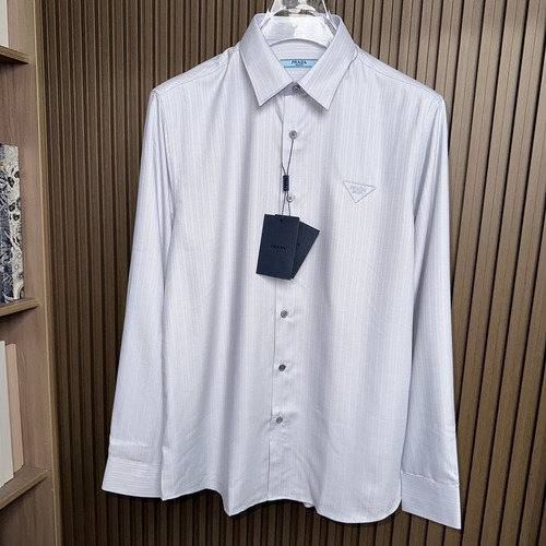 Louis Vuitton 2026 SS Cotton Shirt with Embroidered Logo Patch 루이비통 2026 SS 코튼 셔츠 자수 로고 패치