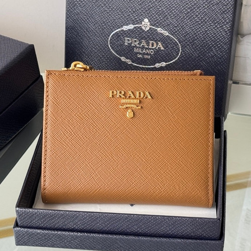 Prada Saffiano Leather Compact Wallet with Snap Closure Card Slot Detail 프라다 사피아노 레더 스냅 클로저 카드슬롯 반지갑 1ML050 10cm