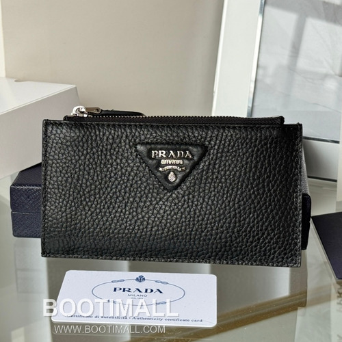 Prada Pebbled Calfskin Leather Card Holder Wallet with Zip Coin Pocket Detail 프라다 페블드 카프스킨 레더 지퍼 코인포켓 카드홀더 지갑 2MC086 13cm