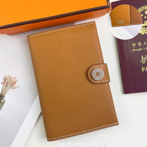Hermes Evercolor Calfskin Leather Passport Holder Wallet with Snap Closure Detail 에르메스 에버컬러 카프스킨 레더 스냅 클로저 여권지갑 518 13.5cm