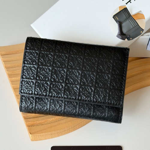 Loewe Tri-Fold Embossed Calfskin Wallet with Zip Coin Pocket Detail 로에베 엠보스드 카프스킨 지퍼 코인포켓 삼단 지갑 L1135 12cm