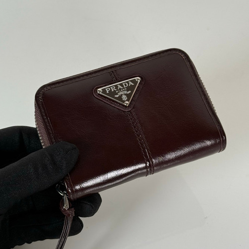 Prada Oiled Wax Calfskin Zip Card Holder with Pleated Slot Detail 프라다 오일드 왁스 카프스킨 플리츠 슬롯 지퍼 카드홀더 2MM003 11cm