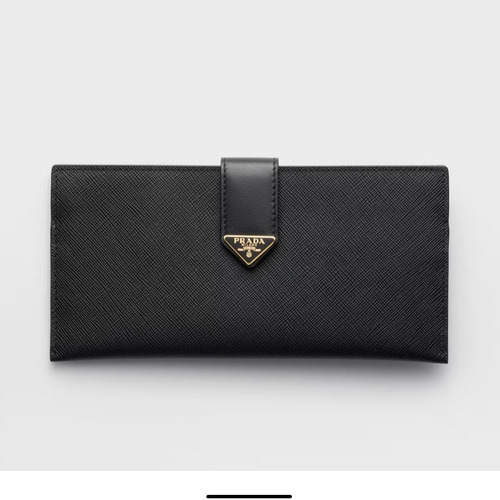 Prada Saffiano Leather Wallet with Enamel Triangle Logo Zip Pocket Detail 프라다 사피아노 레더 에나멜 트라이앵글 로고 지퍼 포켓 장지갑 1MV029_2DYG_F0236 19.5cm