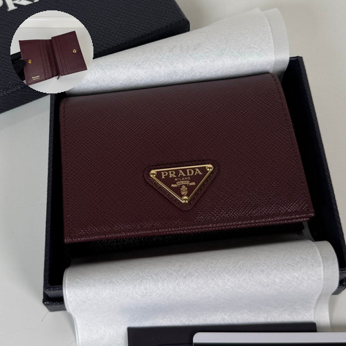 Prada Snap Closure Calfskin Bi-Fold Wallet with Zip Pocket Multi Slot Detail 프라다 카프스킨 스냅 클로저 지퍼 포켓 멀티 슬롯 반지갑 1MV021 11.2cm