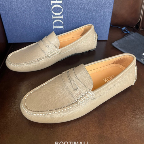 Dior Suede Calfskin Slip-on Loafer with Hand Stitch Rubber Sole 디올 스웨이드 카프스킨 슬립온 로퍼 핸드 스티치 러버솔 디테일 7F03040 2cm
