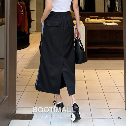 Prada 2026 S/S Polyester Skirt Elastic Waist Webbing Logo Detail 프라다 폴리에스터 스커트 밴딩 웨빙 로고 디테일