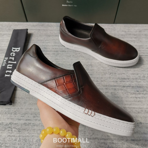 Berluti Playtime Palermo Croc Embossed Calfskin Leather Slip-On Sneakers with Scritto TPU Sole Detail 벨루티 플레이타임 팔레르모 크로크 엠보싱 카프스킨 레더 슬립온 스니커즈 3.5cm