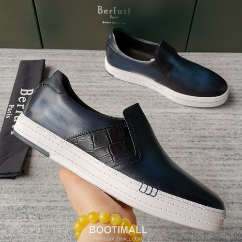 Berluti Playtime Palermo Croc Embossed Calfskin Leather Slip-On Sneakers with Scritto TPU Sole Detail 벨루티 플레이타임 팔레르모 크로크 엠보싱 카프스킨 레더 슬립온 스니커즈 3.5cm