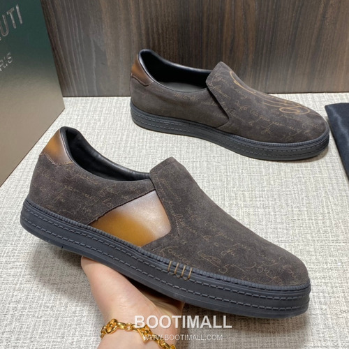 Berluti Playtime Palermo Suede Calfskin Slip-On Sneakers with Scritto TPU Sole Detail 벨루티 플레이타임 팔레르모 스웨이드 카프스킨 슬립온 스니커즈 3.5cm
