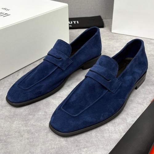 Berluti Lorenzo Suede Calfskin Leather Loafer Shoes with Scritto Rubber Sole Detail 벨루티 로렌조 스웨이드 카프스킨 레더 로퍼 슈즈 2.5cm