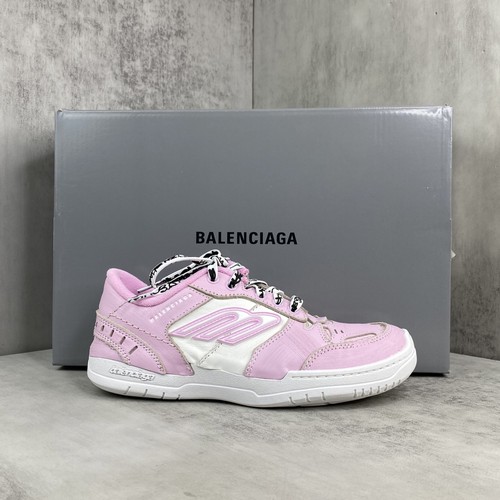 Balenciaga Hampton Leather Low Sneakers with Distressed Stitching Logo Detail 발렌시아가 햄튼 레더 로우 스니커즈 디스트레스드 스티치 로고 디테일 3cm