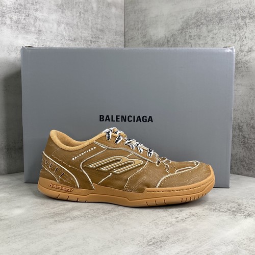 Balenciaga Hampton Leather Low Sneakers with Distressed Stitching Logo Detail 발렌시아가 햄튼 레더 로우 스니커즈 디스트레스드 스티치 로고 디테일 3cm