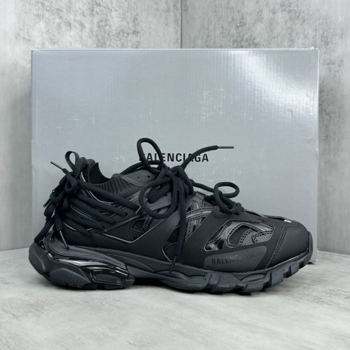 Balenciaga Track 3.0 Mesh Nylon Chunky Sneakers with Layered Strap TPU Detail 발렌시아가 트랙 3.0 메쉬 나일론 청키 스니커즈 레이어드 스트랩 TPU 디테일 3cm