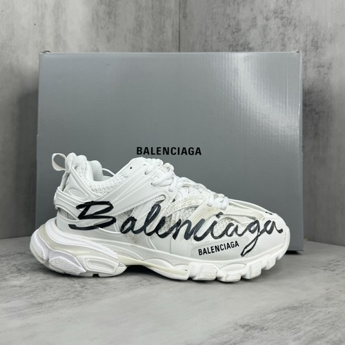 Balenciaga Runner Graffiti Mesh Nylon Low Sneakers with Distressed Glue Stitch Detail 발렌시아가 러너 그래피티 메쉬 나일론 로우 스니커즈 디스트레스드 글루 스티치 디테일 3cm