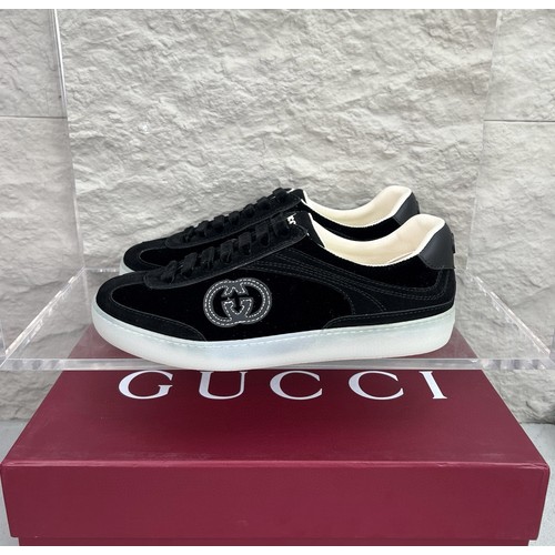 Gucci German Trainer Velvet Low Sneakers with Embossed Logo TPU Sole Detail 구찌 저먼 트레이너 벨벳 로우 스니커즈 엠보싱 로고 TPU 솔 디테일 3cm
