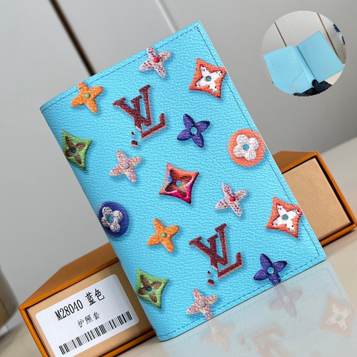Louis Vuitton Monogram Canvas Passport Cover Wallet with Card Slots Detail 루이비통 모노그램 캔버스 여권지갑 카드슬롯 M28040 10cm