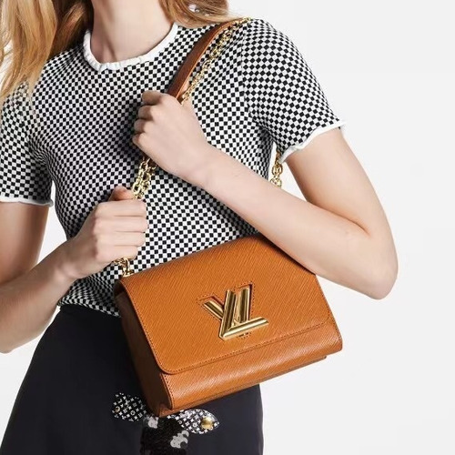 Louis Vuitton Twist MM Epi Calfskin Leather Chain Shoulder Bag with Twist Lock Detail 루이비통 트위스트 MM 에피 카프스킨 체인 숄더백 트위스트락 M50280 23cm