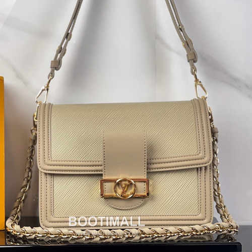 Louis Vuitton Dauphine Epi Calfskin Leather Shoulder Bag with LV Lock Detail 루이비통 도핀 에피 카프스킨 숄더백 LV락 M44162 25cm