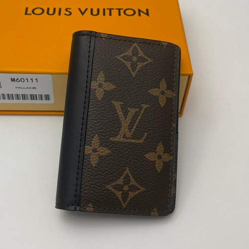 Louis Vuitton Pocket Monogram Canvas Card Wallet with Slim Pocket Detail 루이비통 포켓 모노그램 캔버스 카드지갑 슬림포켓 M60111 11cm