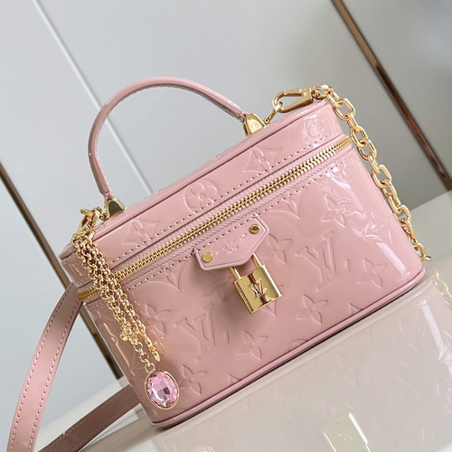 Louis Vuitton Vanity Chain Monogram Canvas Clutch Shoulder Bag with Lock Chain Detail 루이비통 바니티 체인 모노그램 캔버스 클러치 숄더백 락체인 M26097 19cm