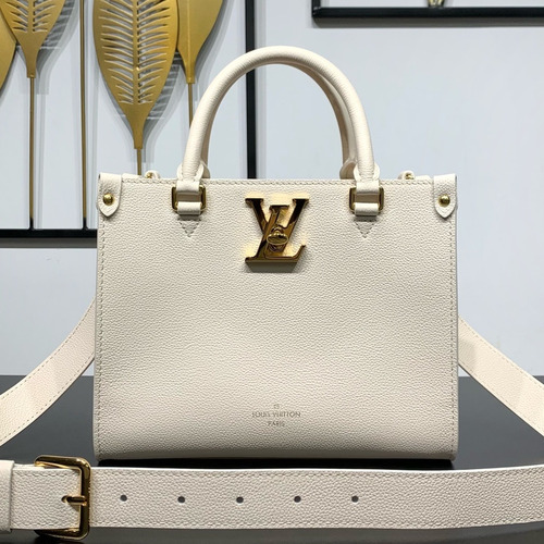 Louis Vuitton Lock & Go Cowhide Leather Top Handle Crossbody Bag with Turn Lock Detail 루이비통 락앤고 카우하이드 탑핸들 크로스백 턴락 M23637 24.5cm